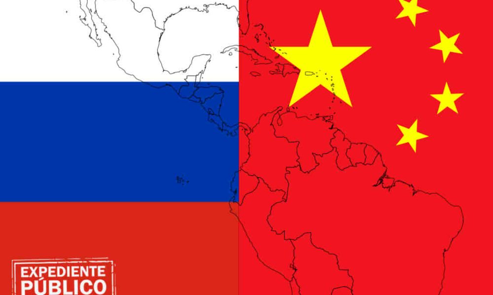 Mapa de América Latina dividido entre banderas de Rusia y China