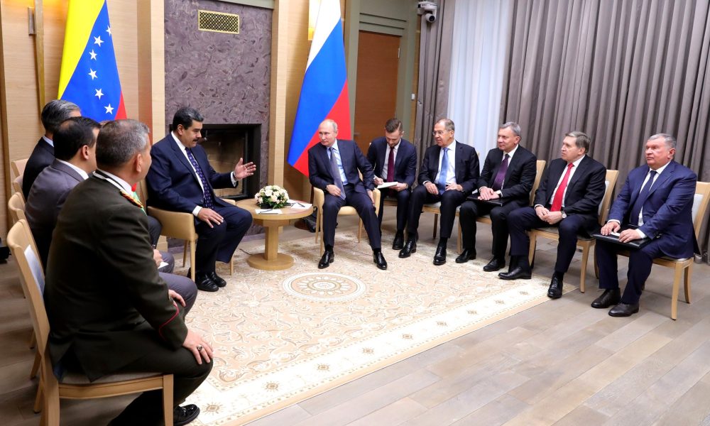 Vladimir Putin and Nicolas Maduro (2018 12 05) 03